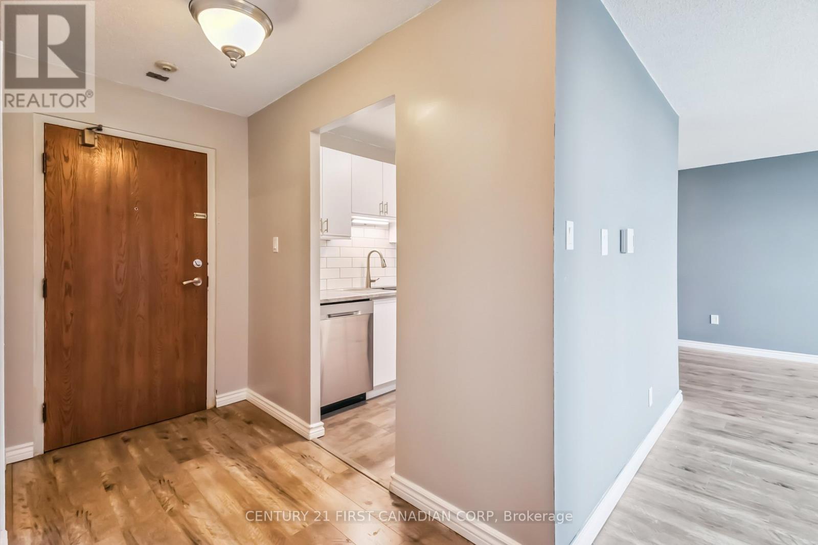 1215 - 45 Pond Mills Road, London South, Ontario  N5Z 4W5 - Photo 7 - X12847494