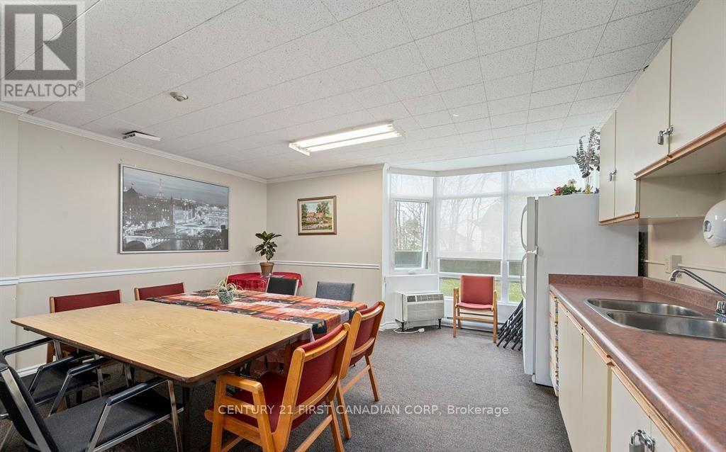 1215 - 45 Pond Mills Road, London South, Ontario  N5Z 4W5 - Photo 8 - X12847494