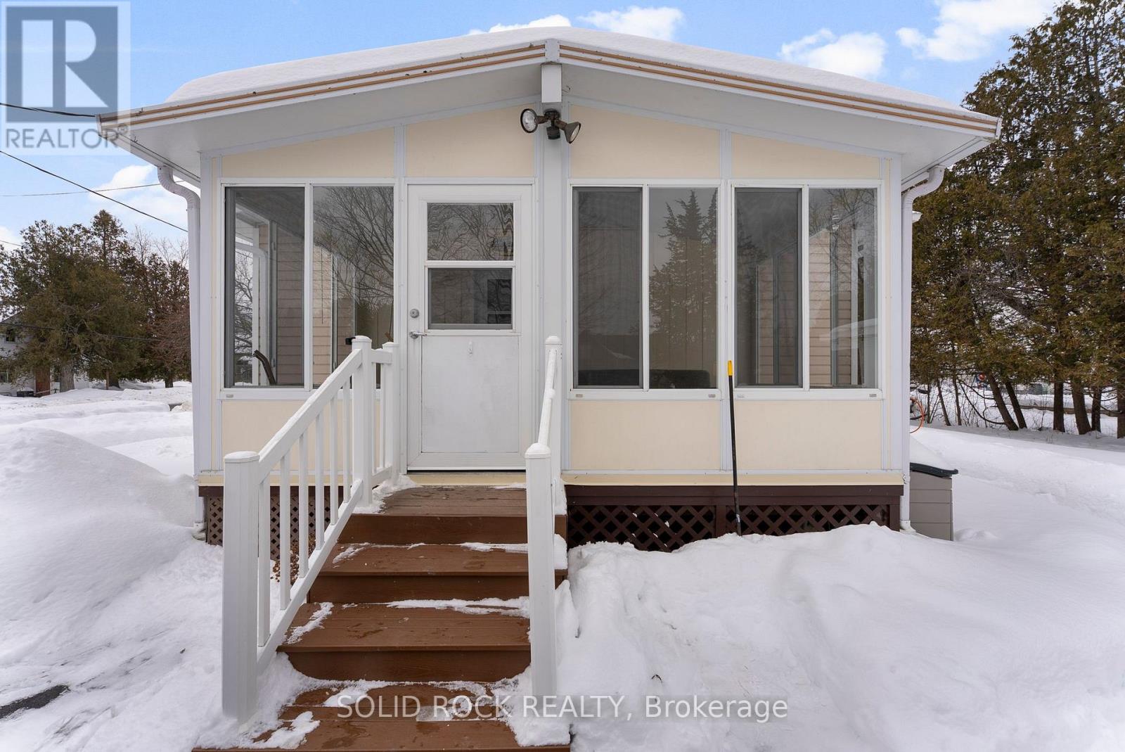 2345 Fitzroy Street, Ottawa, Ontario  K0A 1X0 - Photo 3 - X12847484