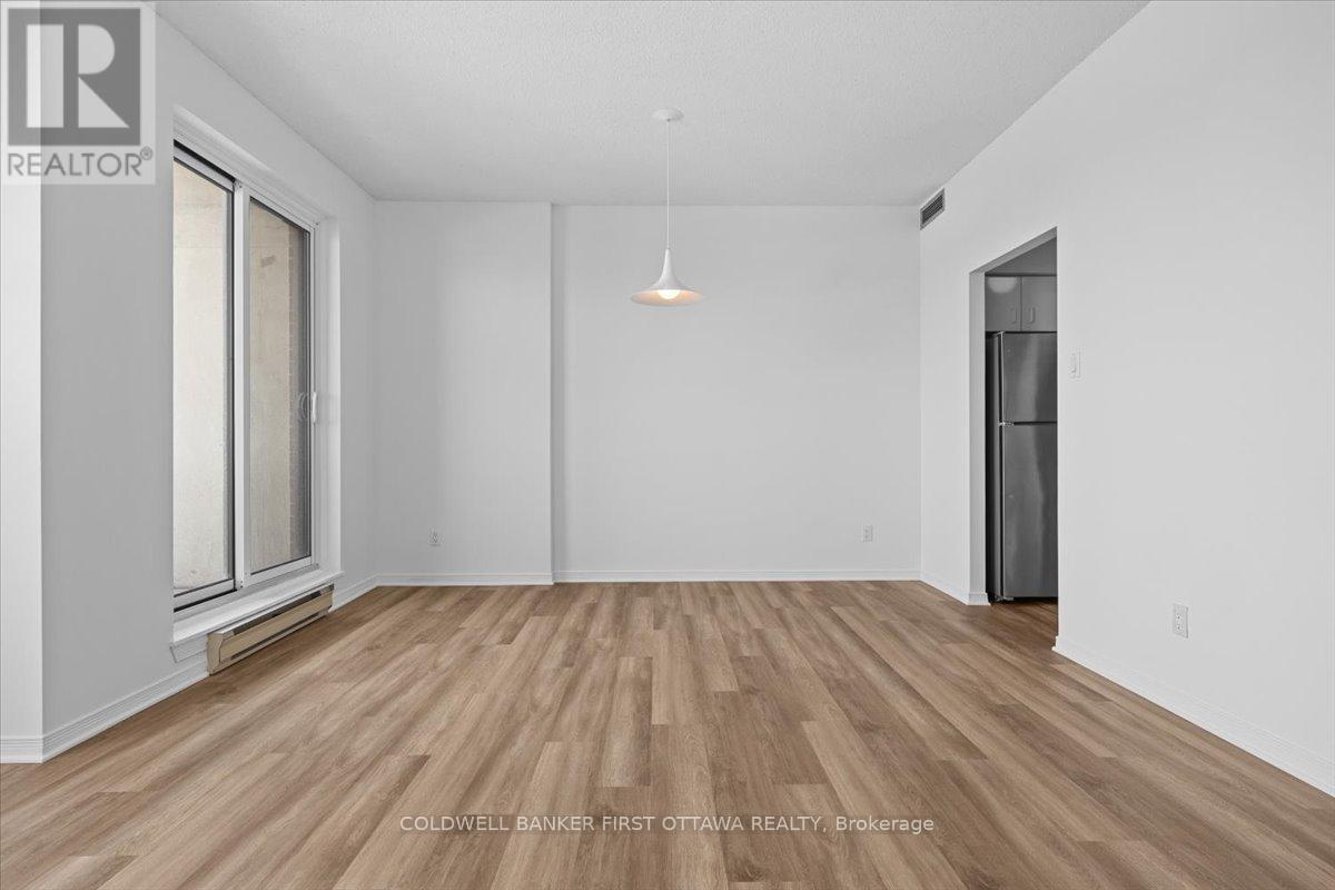 1403 - 215 Parkdale Avenue, Ottawa, Ontario  K1Y 4T8 - Photo 11 - X12847512