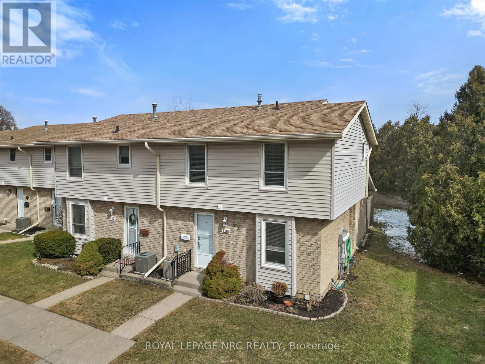 18 - 242 Lakeport Road, St. Catharines, Ontario  L2N 6V2 - Photo 1 - X12847474