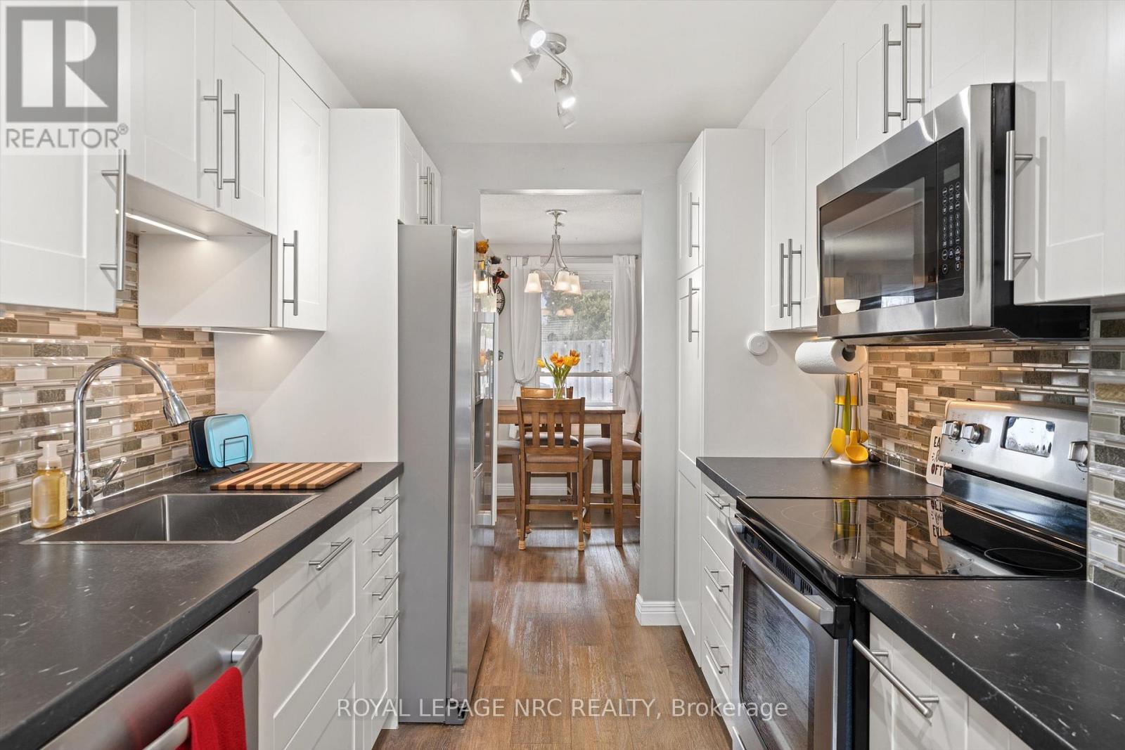 18 - 242 Lakeport Road, St. Catharines, Ontario  L2N 6V2 - Photo 6 - X12847474