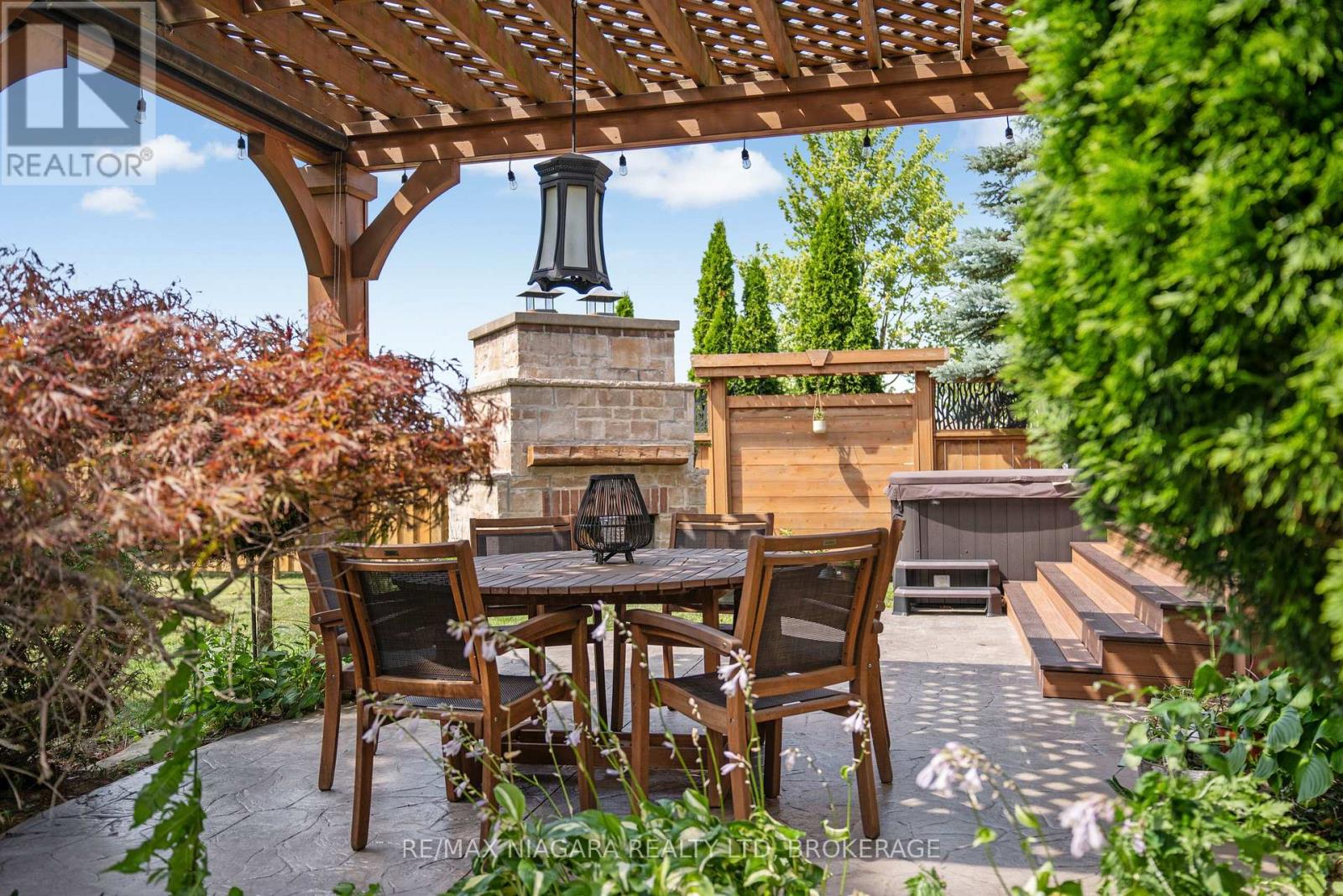 2231 Seventh Street, St. Catharines, Ontario  L2R 6P7 - Photo 11 - X12847496