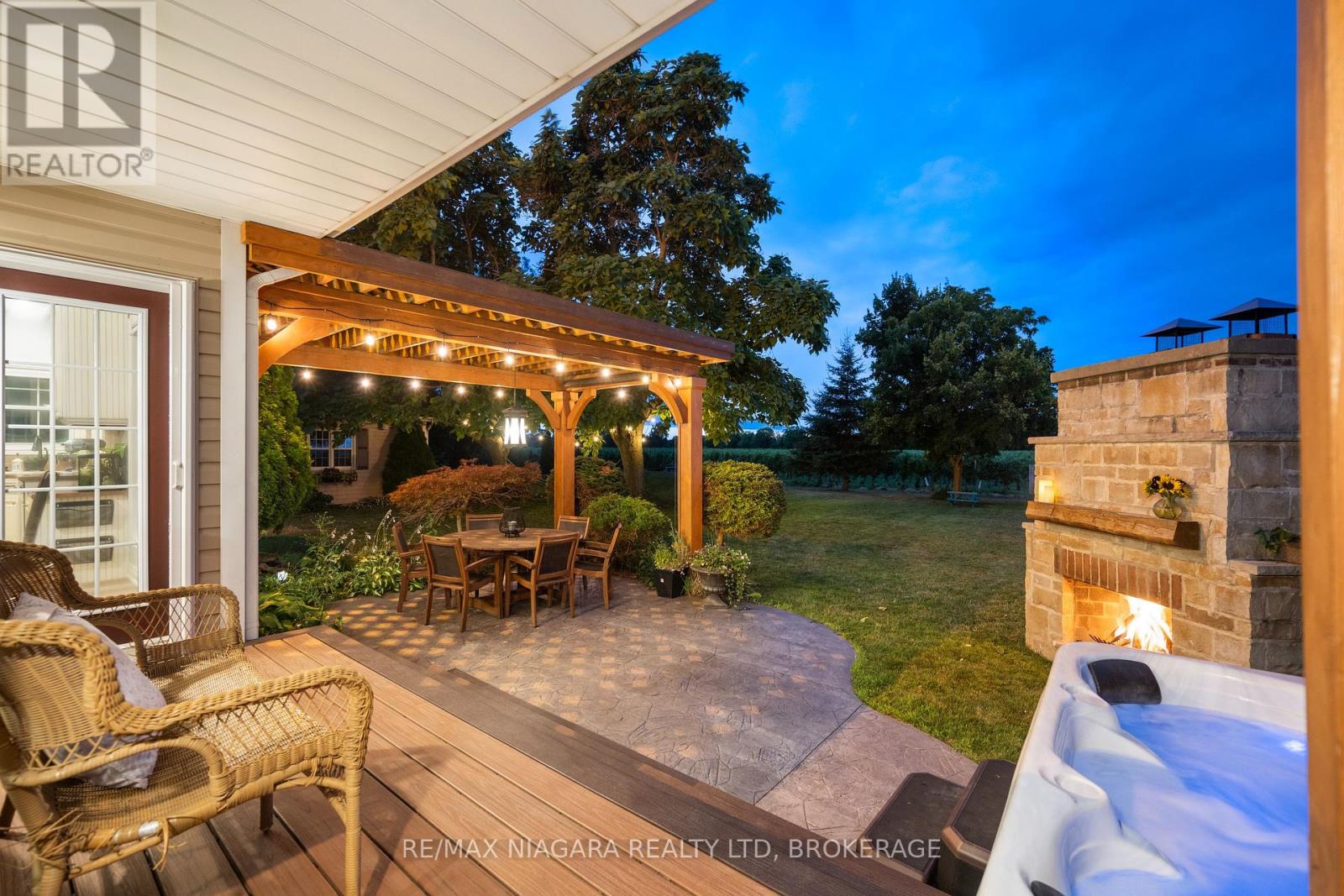 2231 Seventh Street, St. Catharines, Ontario  L2R 6P7 - Photo 3 - X12847496