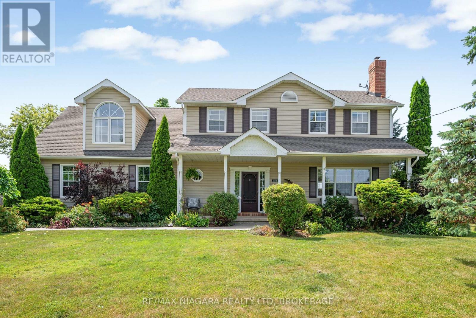 2231 Seventh Street, St. Catharines, Ontario  L2R 6P7 - Photo 6 - X12847496