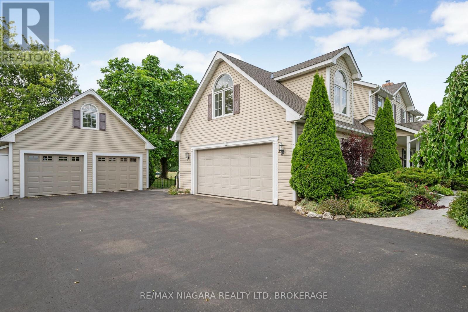 2231 Seventh Street, St. Catharines, Ontario  L2R 6P7 - Photo 7 - X12847496