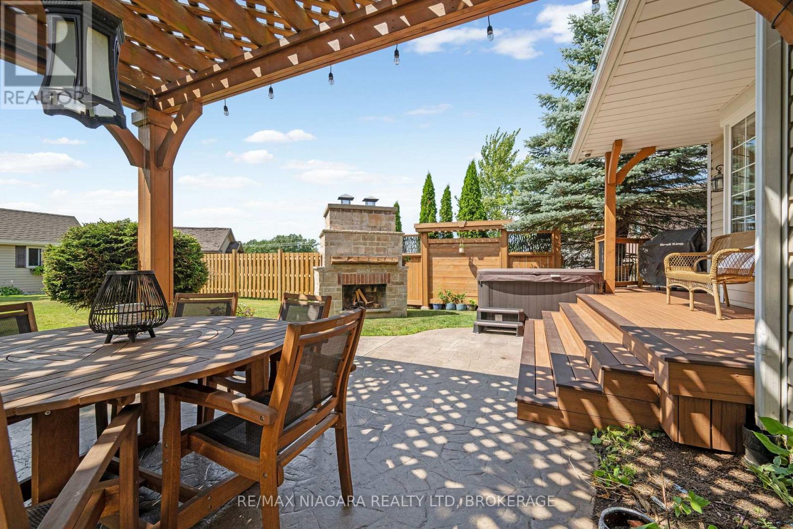 2231 Seventh Street, St. Catharines, Ontario  L2R 6P7 - Photo 9 - X12847496