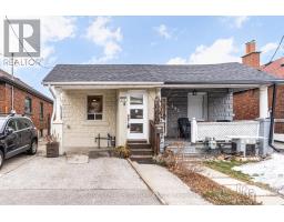 493 JANE STREET, Toronto, Ontario