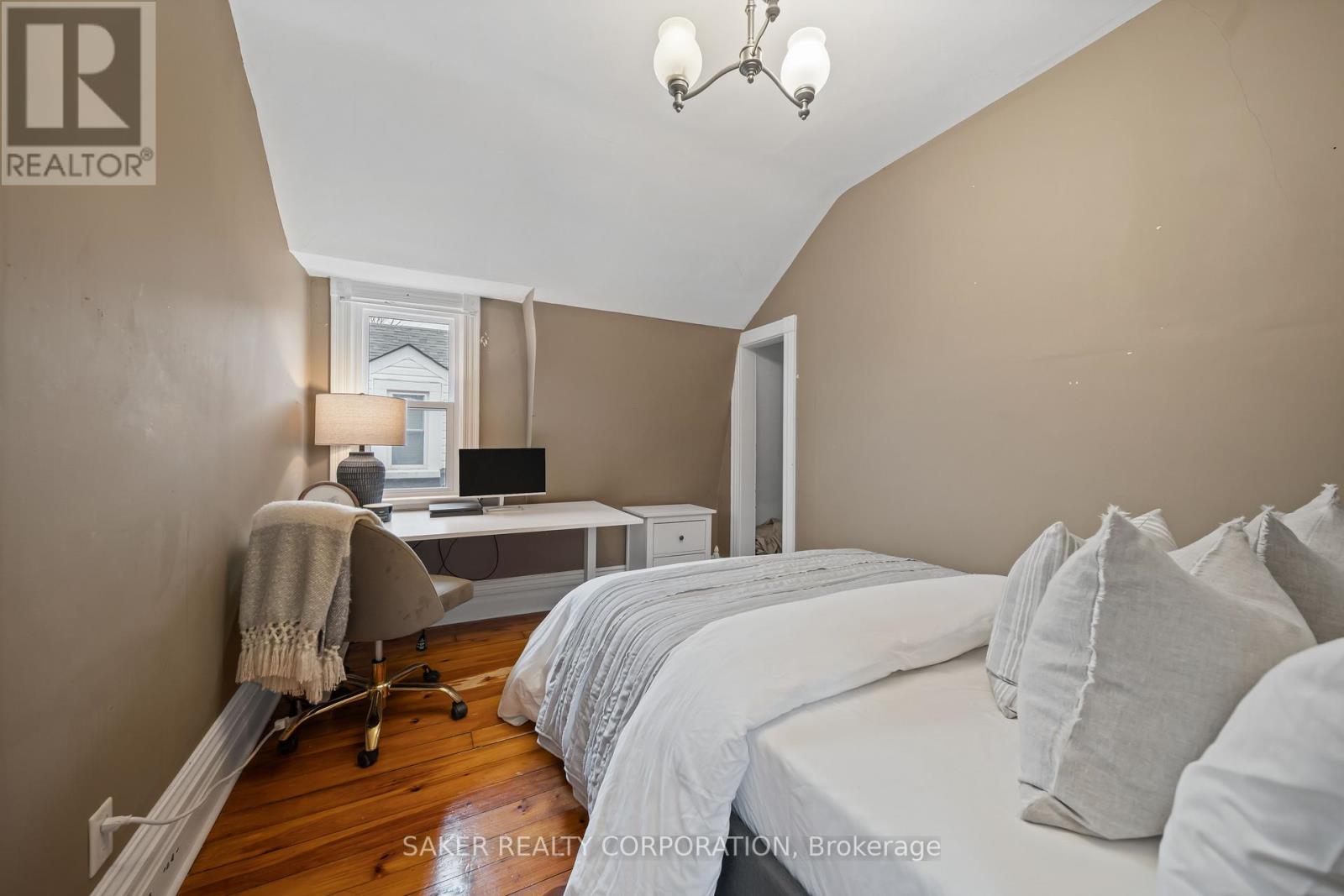 Photo 17 of 40 for 28 Mount Pleasant Avenue