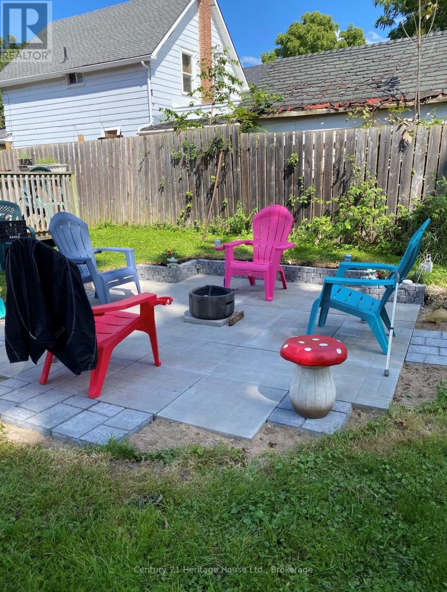 657 7th A Street E, Owen Sound, Ontario  N4K 1K4 - Photo 31 - X12847452