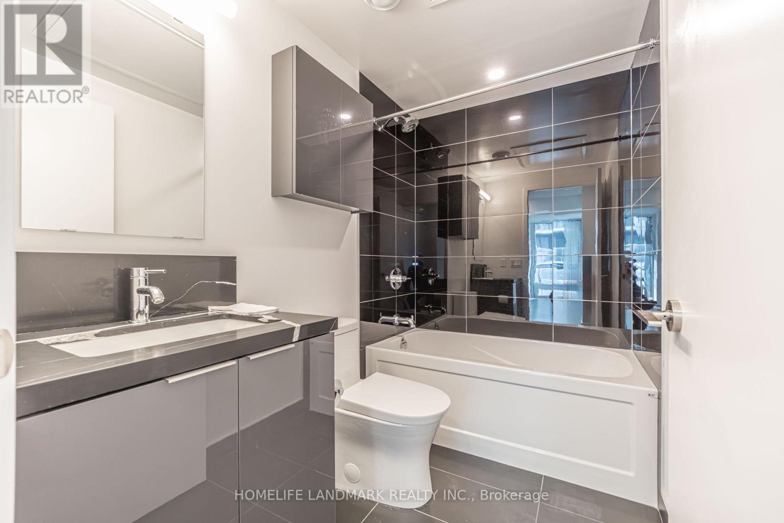 3104 - 238 Simcoe St Street, Toronto, Ontario  M5T 0E2 - Photo 10 - C12847476