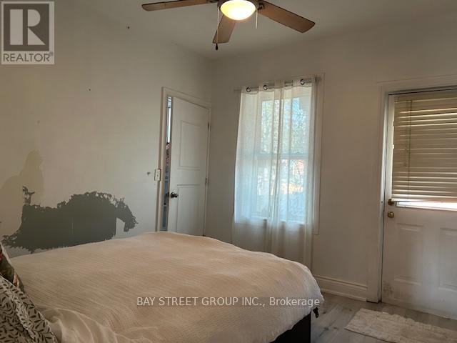 Unit 1 - 693 Woodbine Avenue, Toronto, Ontario  M4E 2J4 - Photo 6 - E12847438