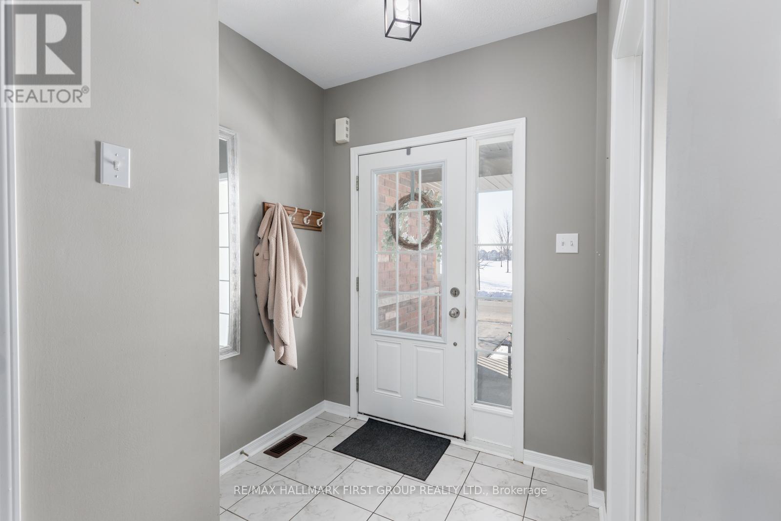 54 Fred Jackman Avenue, Clarington, Ontario  L1C 0S7 - Photo 7 - E12847486