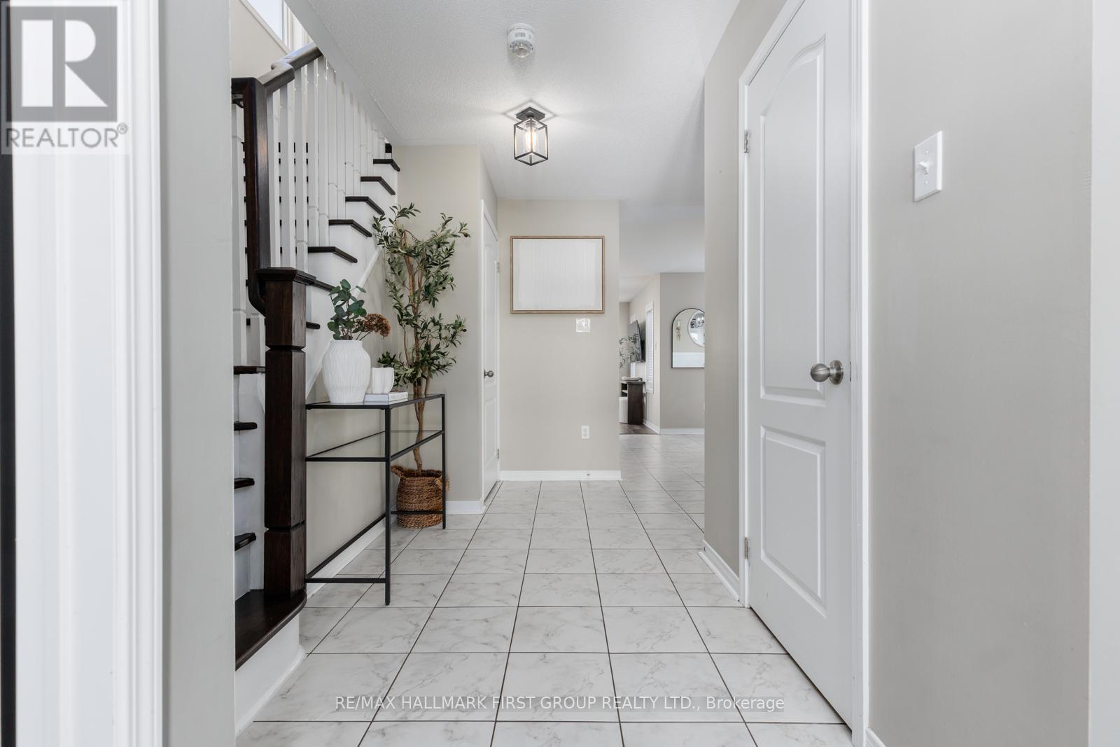 54 Fred Jackman Avenue, Clarington, Ontario  L1C 0S7 - Photo 9 - E12847486