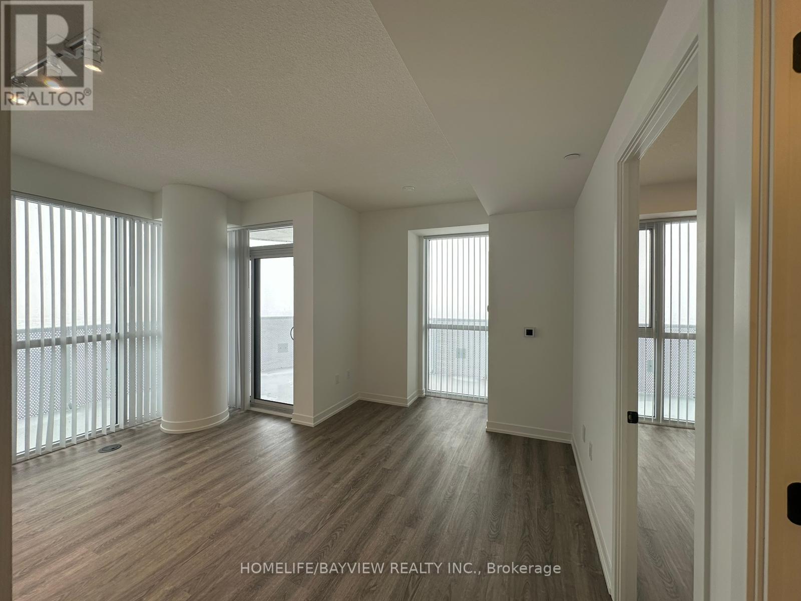 5709 - 8 Interchange Way, Vaughan (Vaughan Corporate Centre), Ontario  L4K 5Z7 - Photo 11 - N12847480