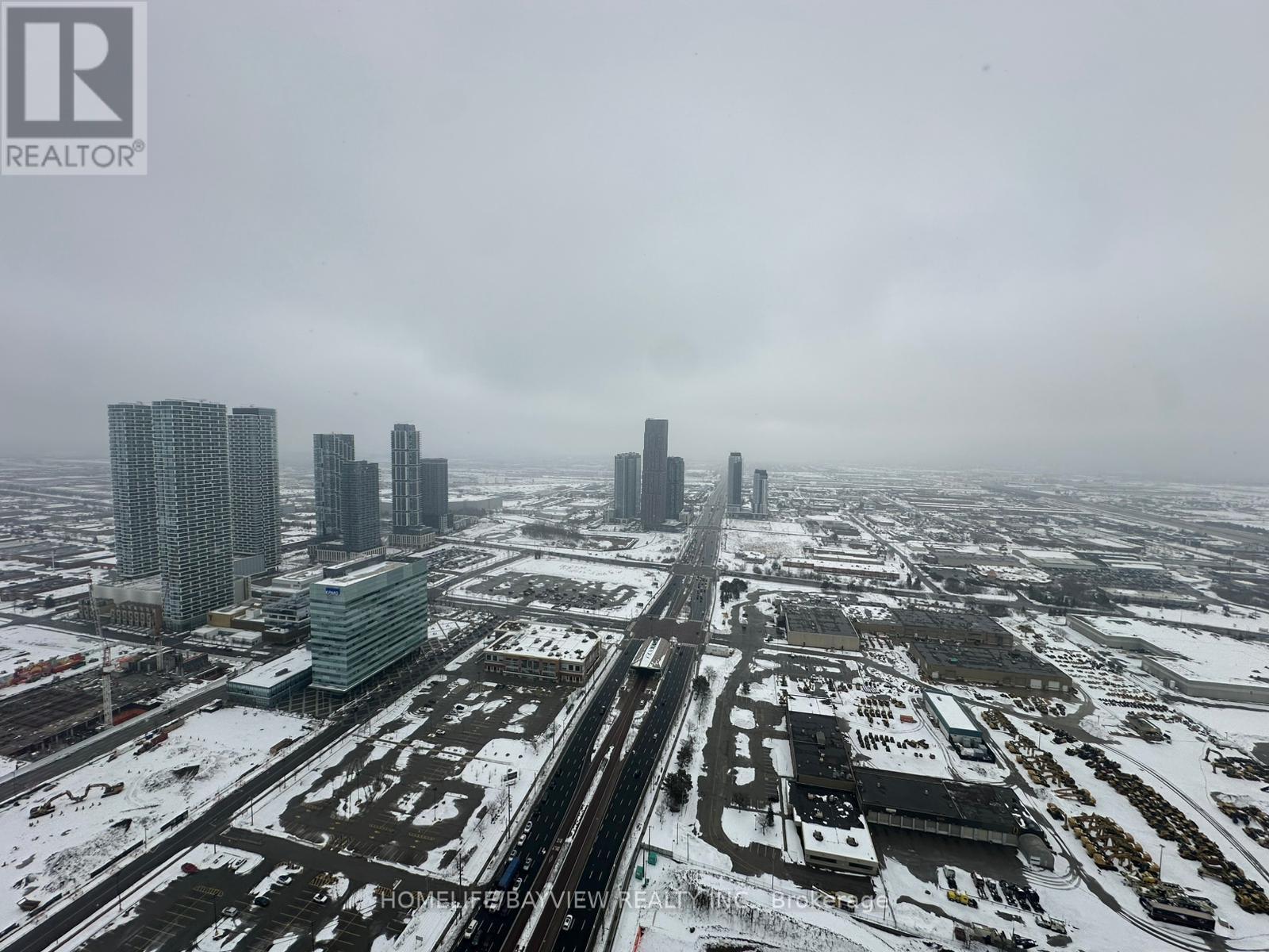 5709 - 8 Interchange Way, Vaughan (Vaughan Corporate Centre), Ontario  L4K 5Z7 - Photo 5 - N12847480