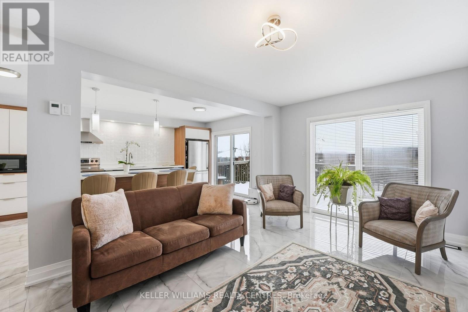 28 Glenhill Drive, Barrie (Painswick South), Ontario  L4N 5X6 - Photo 14 - S12847460