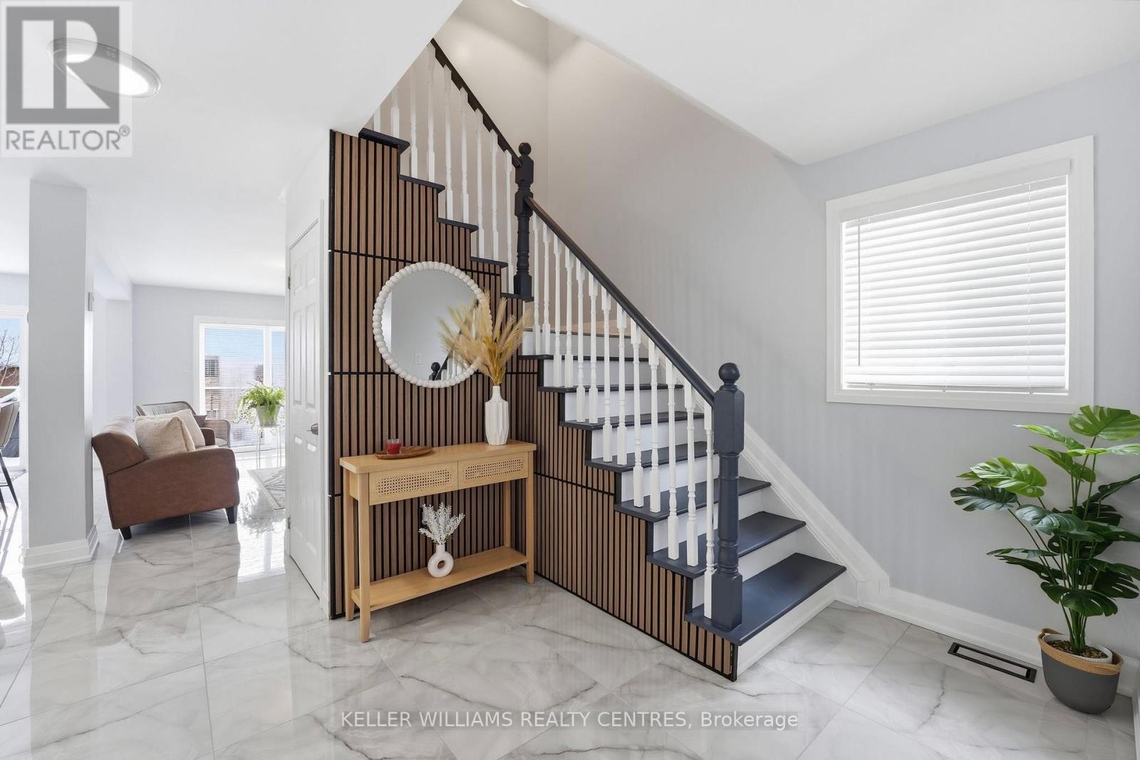 28 Glenhill Drive, Barrie (Painswick South), Ontario  L4N 5X6 - Photo 17 - S12847460