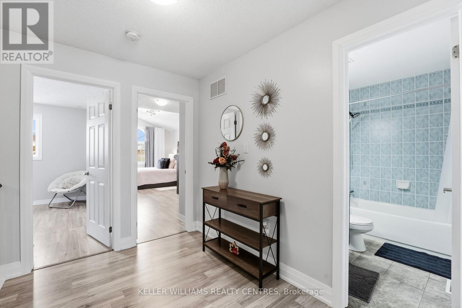 28 Glenhill Drive, Barrie (Painswick South), Ontario  L4N 5X6 - Photo 19 - S12847460