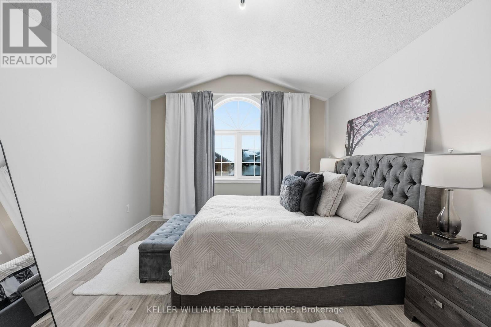 28 Glenhill Drive, Barrie (Painswick South), Ontario  L4N 5X6 - Photo 23 - S12847460