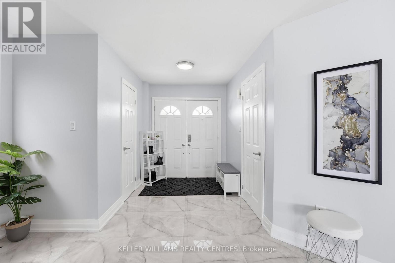 28 Glenhill Drive, Barrie (Painswick South), Ontario  L4N 5X6 - Photo 3 - S12847460