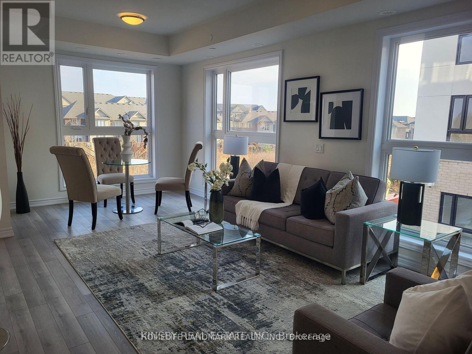 327 - 349 Wheat Boom Drive, Oakville, Ontario  L6H 7X5 - Photo 12 - W12847436