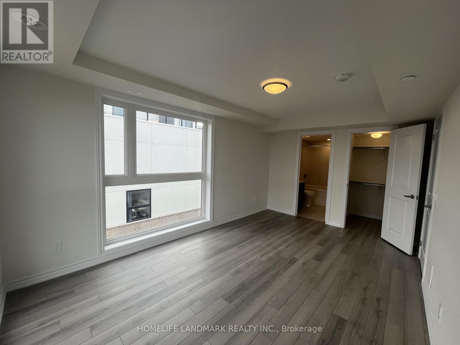 327 - 349 Wheat Boom Drive, Oakville, Ontario  L6H 7X5 - Photo 13 - W12847436