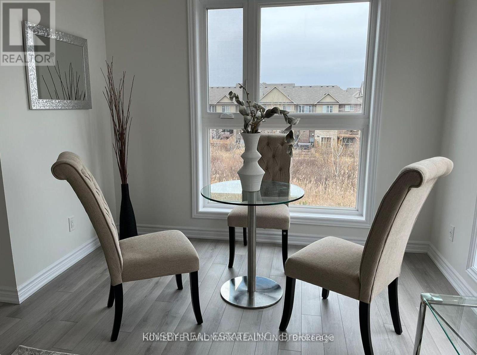 327 - 349 Wheat Boom Drive, Oakville, Ontario  L6H 7X5 - Photo 8 - W12847436