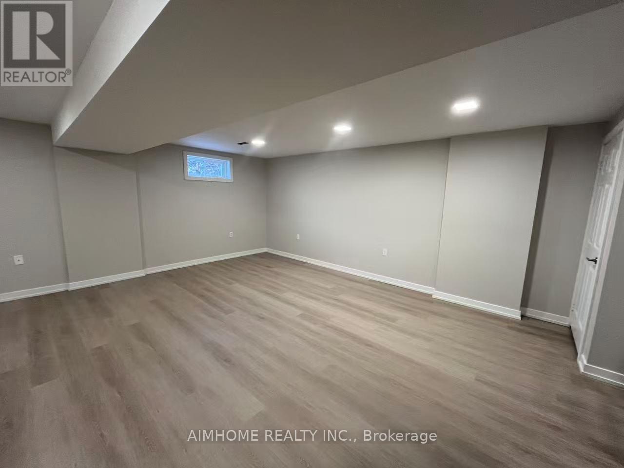 Bsmt - 401 Kittridge Road, Oakville, Ontario  L6H 7K6 - Photo 2 - W12847448