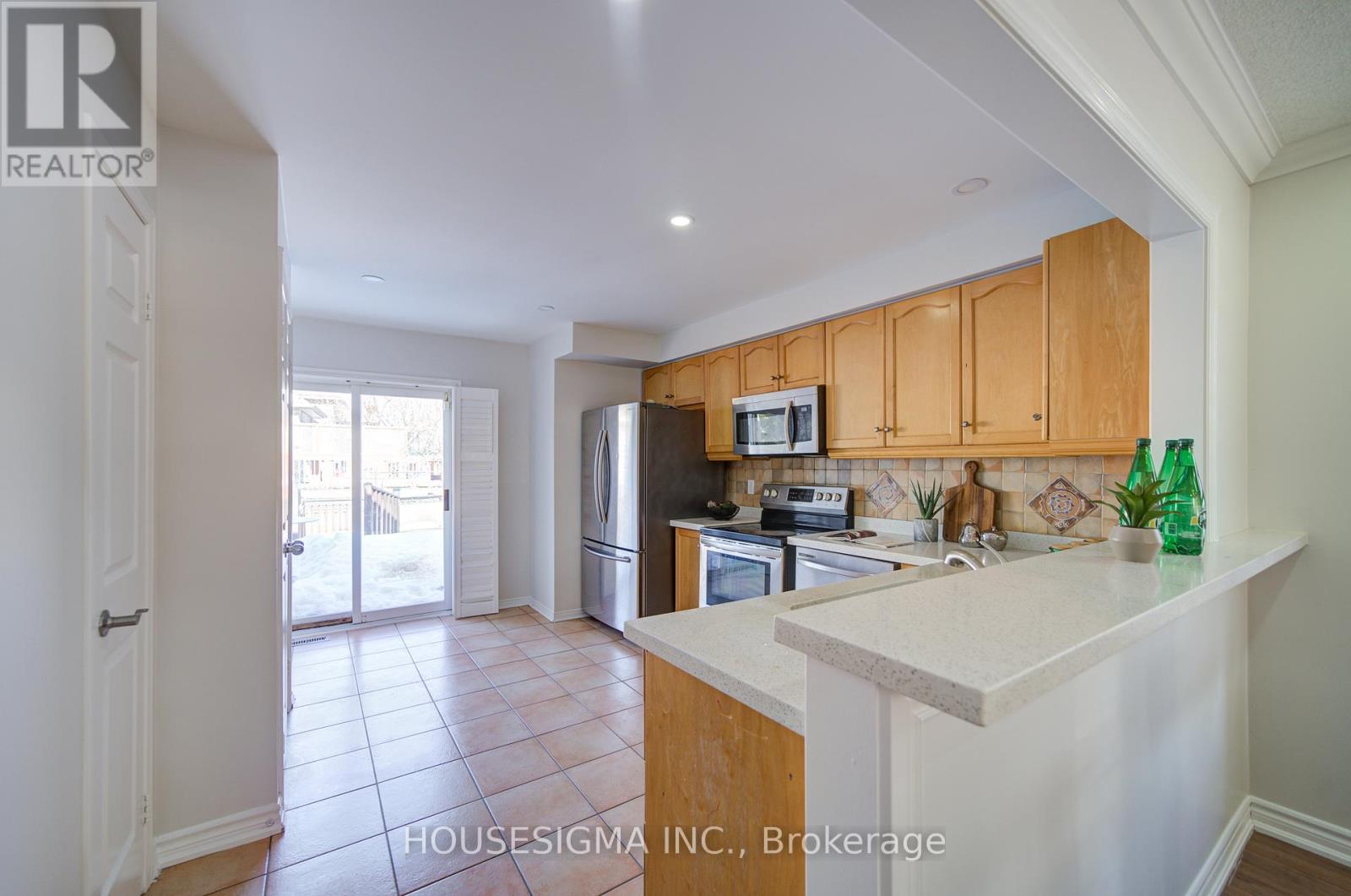 73 Brinkley Drive, Brampton, Ontario  L7A 1G3 - Photo 14 - W12847470