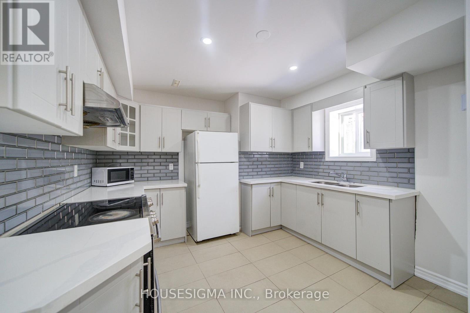 73 Brinkley Drive, Brampton, Ontario  L7A 1G3 - Photo 47 - W12847470