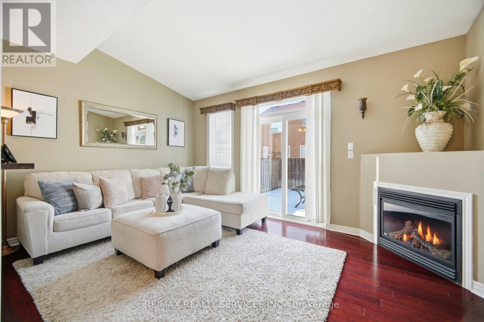 10 Goldnugget Road, Brampton, Ontario  L6Y 5N7 - Photo 10 - W12847500