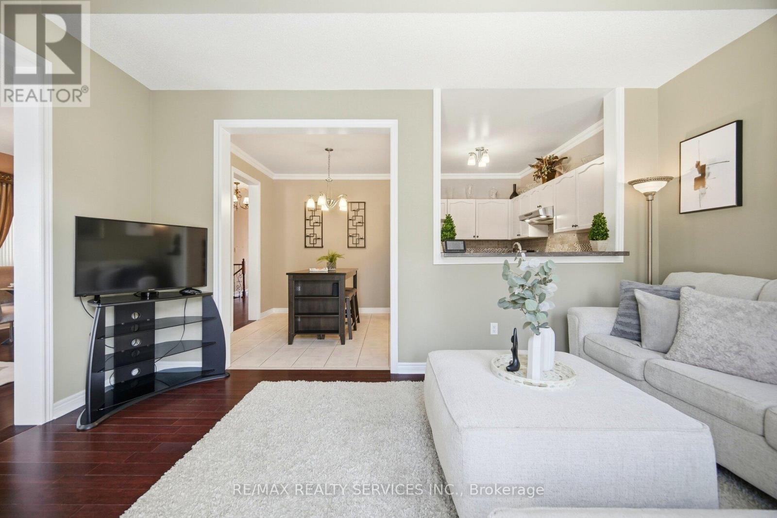 10 Goldnugget Road, Brampton, Ontario  L6Y 5N7 - Photo 12 - W12847500