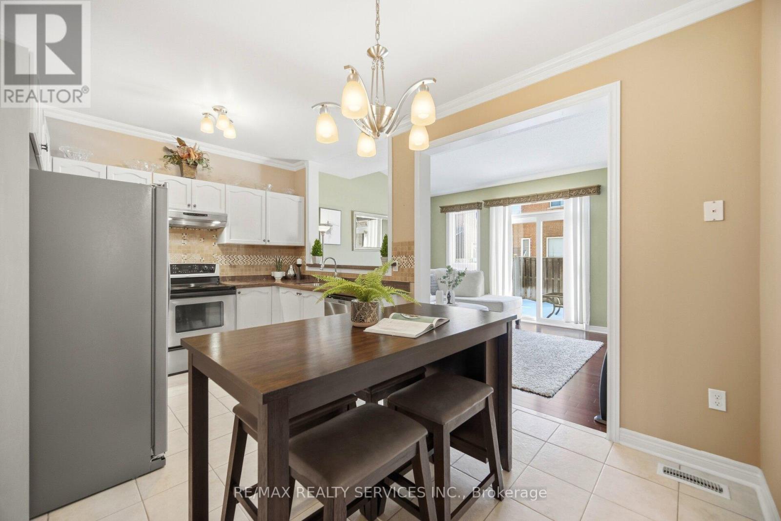 10 Goldnugget Road, Brampton, Ontario  L6Y 5N7 - Photo 15 - W12847500