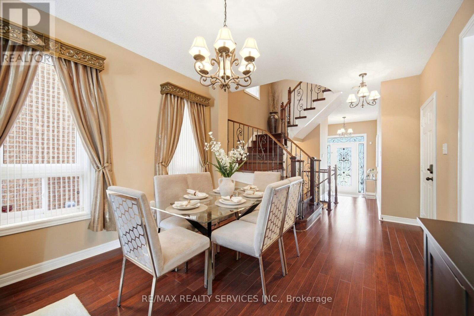 10 Goldnugget Road, Brampton, Ontario  L6Y 5N7 - Photo 4 - W12847500