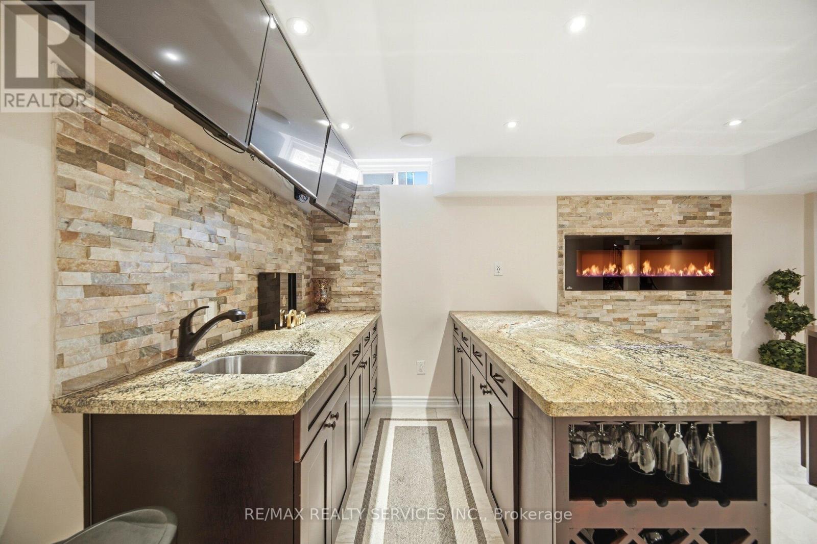 10 Goldnugget Road, Brampton, Ontario  L6Y 5N7 - Photo 45 - W12847500