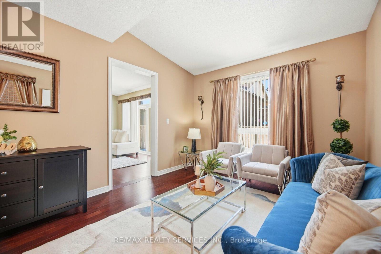 10 Goldnugget Road, Brampton, Ontario  L6Y 5N7 - Photo 8 - W12847500