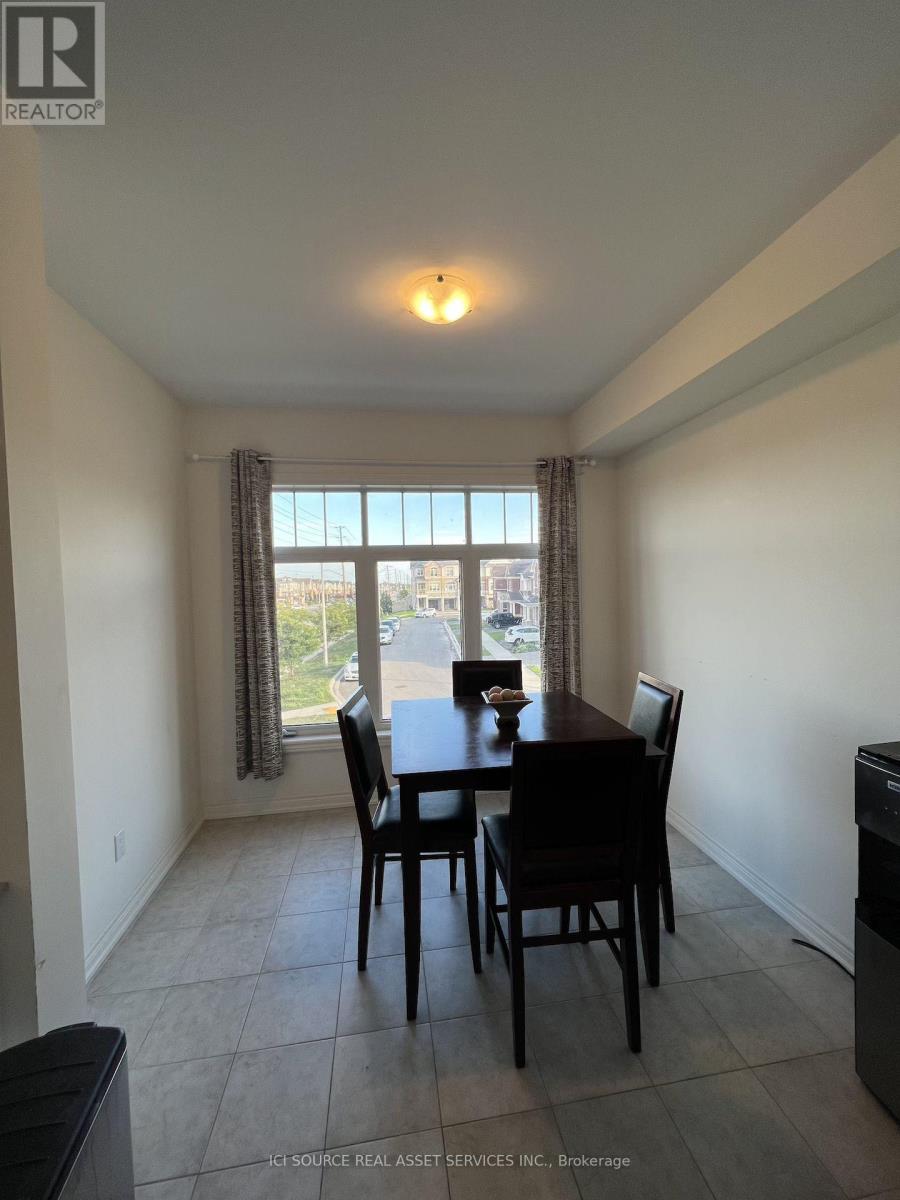 3836 Tufgar Crescent, Burlington (Alton), Ontario  L7M 1P8 - Photo 7 - W12847502