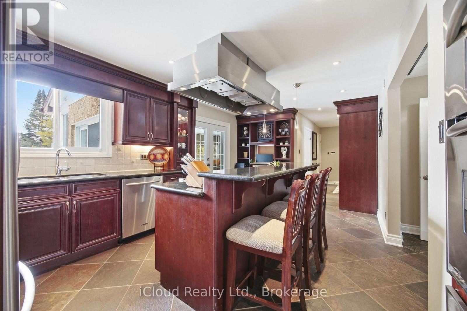 19982 Kennedy Road, Caledon, Ontario  L7K 1Y3 - Photo 9 - W12847508