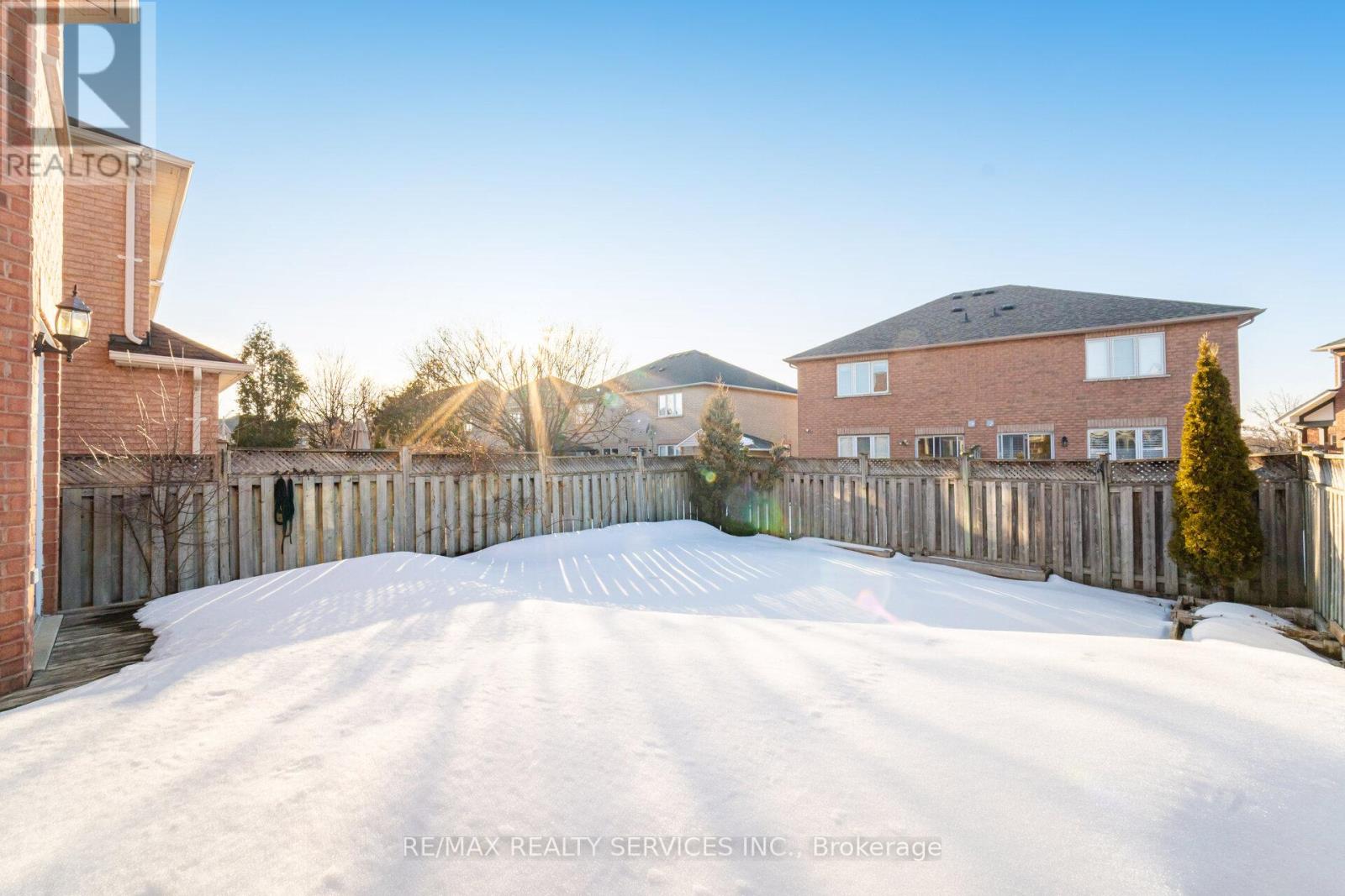 47 Twin Pines Crescent, Brampton, Ontario  L7A 1M8 - Photo 50 - W12847510