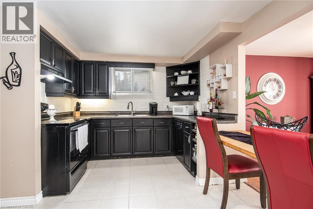 72 Manor Drive, Kitchener, Ontario  N2A 2V1 - Photo 17 - 40809807