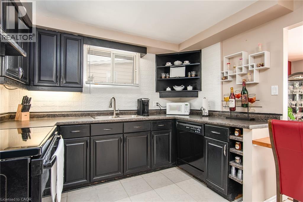 72 Manor Drive, Kitchener, Ontario  N2A 2V1 - Photo 18 - 40809807