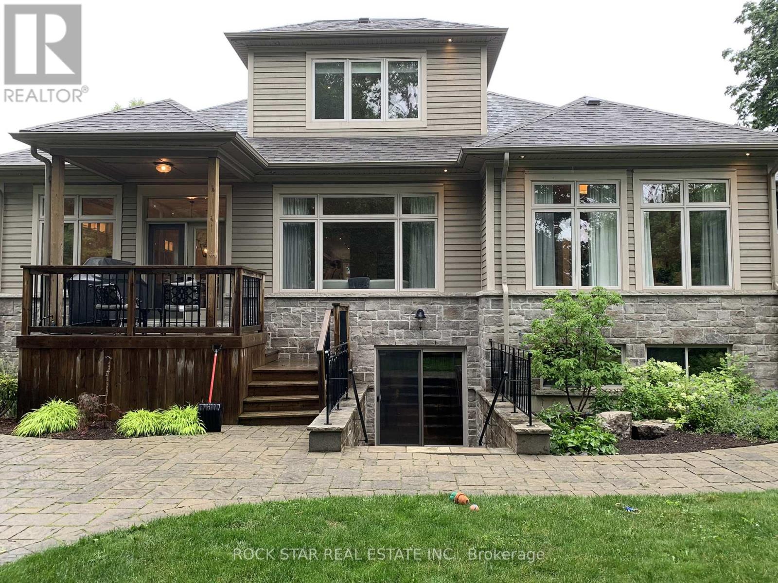 28 Highland Road, Oakville, Ontario  L6K 1S7 - Photo 24 - W12821506