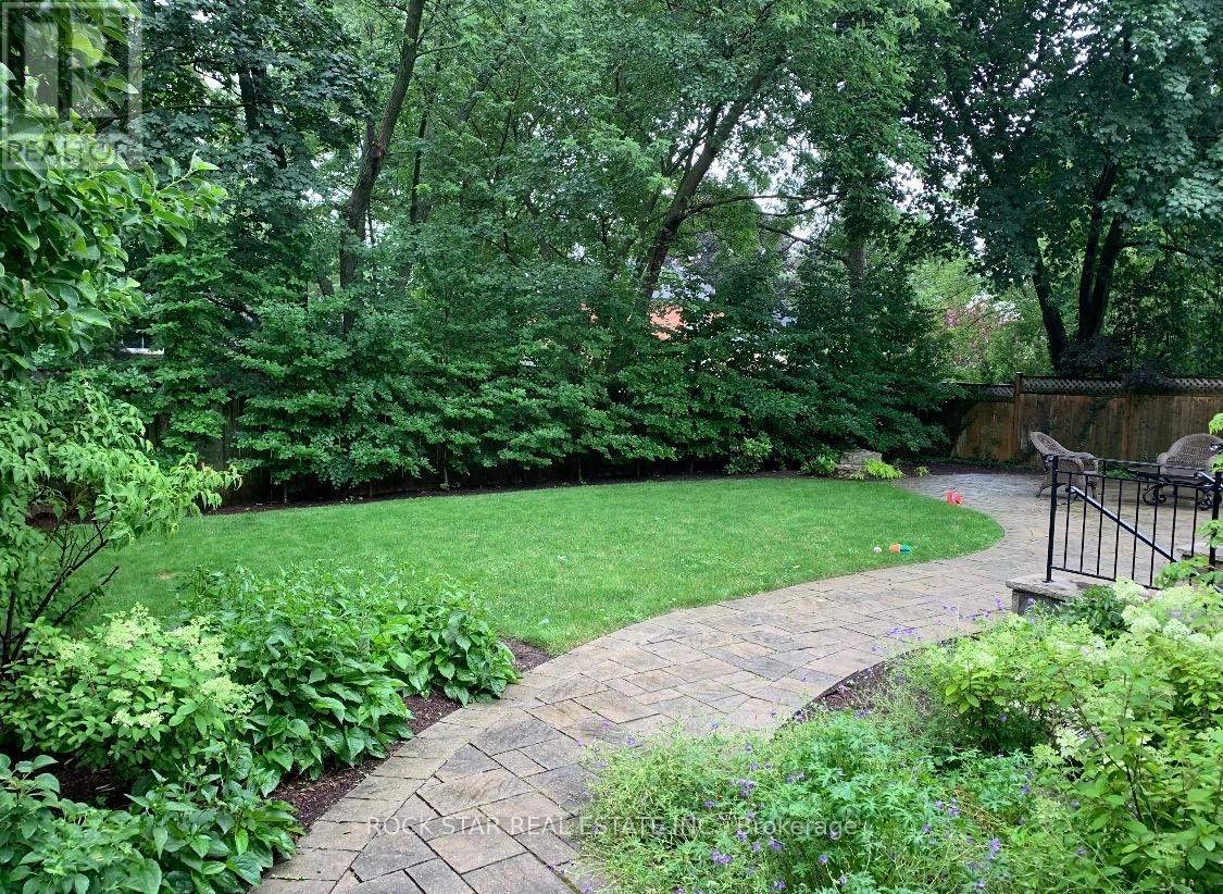 28 Highland Road, Oakville, Ontario  L6K 1S7 - Photo 22 - W12821506