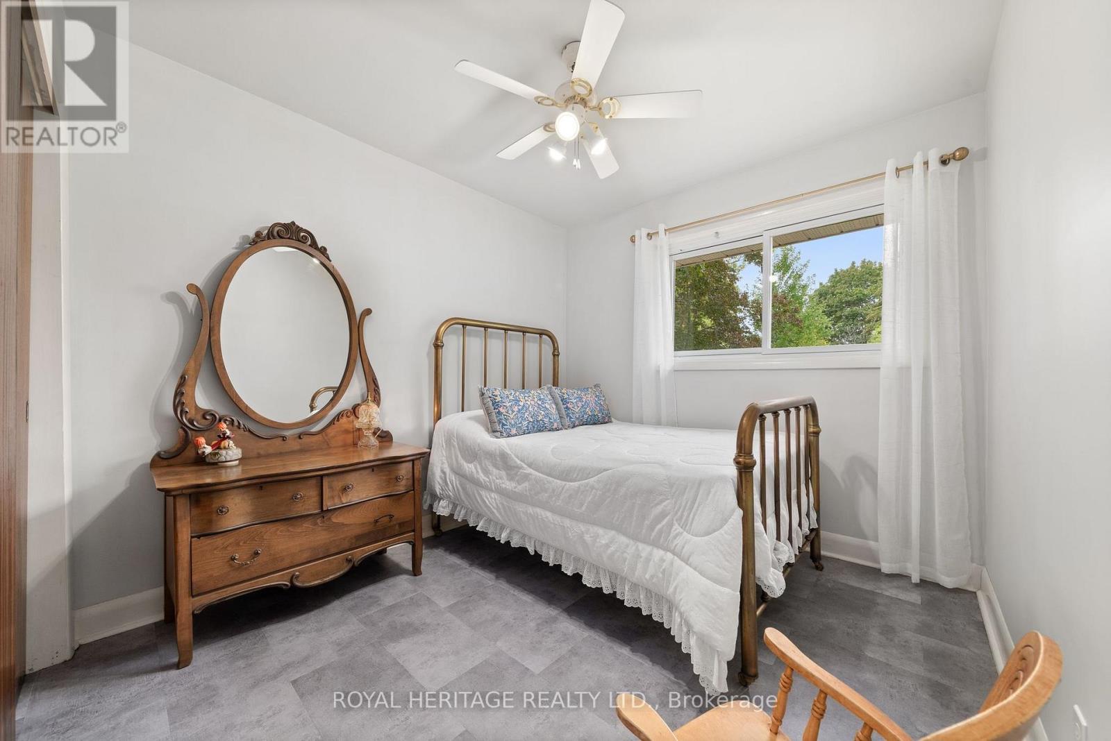 32 Glen Road, Belleville (Belleville Ward), Ontario  K8P 4G1 - Photo 22 - X12847558