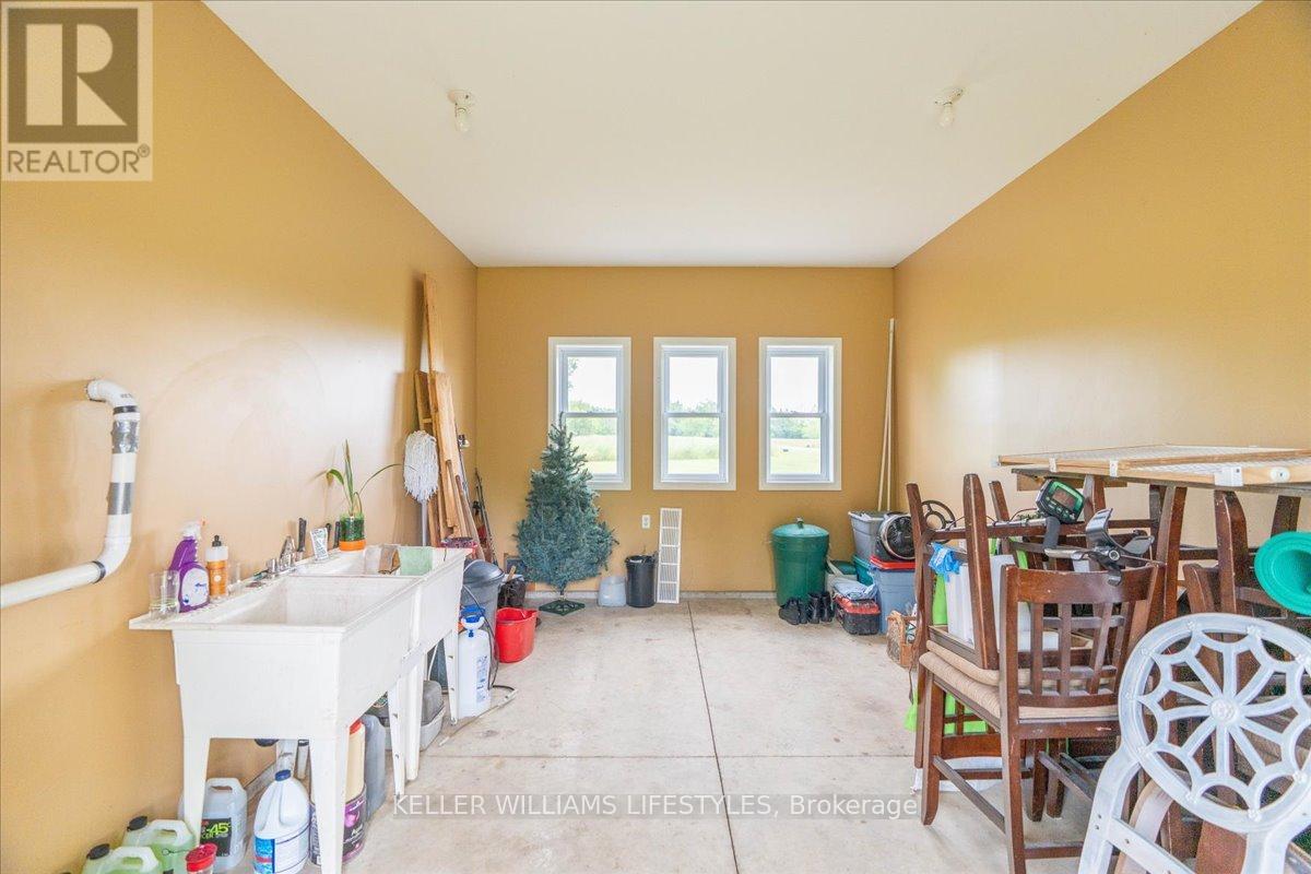 25728 Mcmurchy Line, West Elgin, Ontario  N0L 2P0 - Photo 30 - X12847554
