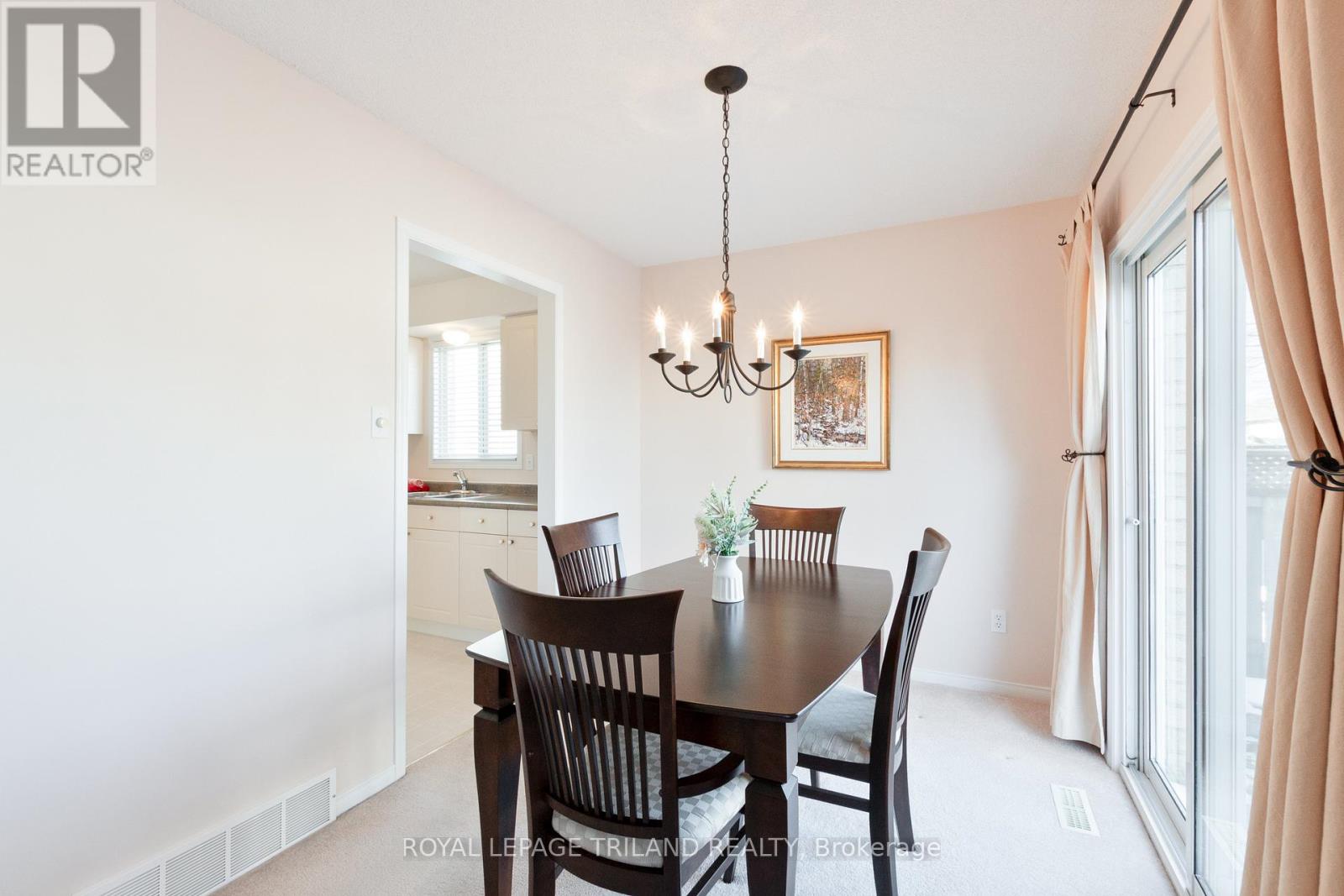 90 Roman Crescent, London East, Ontario  N5V 4W3 - Photo 17 - X12847582