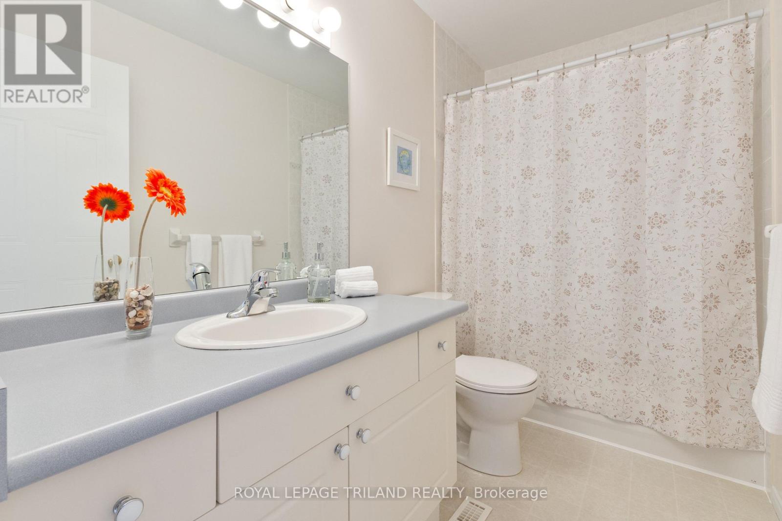 90 Roman Crescent, London East, Ontario  N5V 4W3 - Photo 30 - X12847582