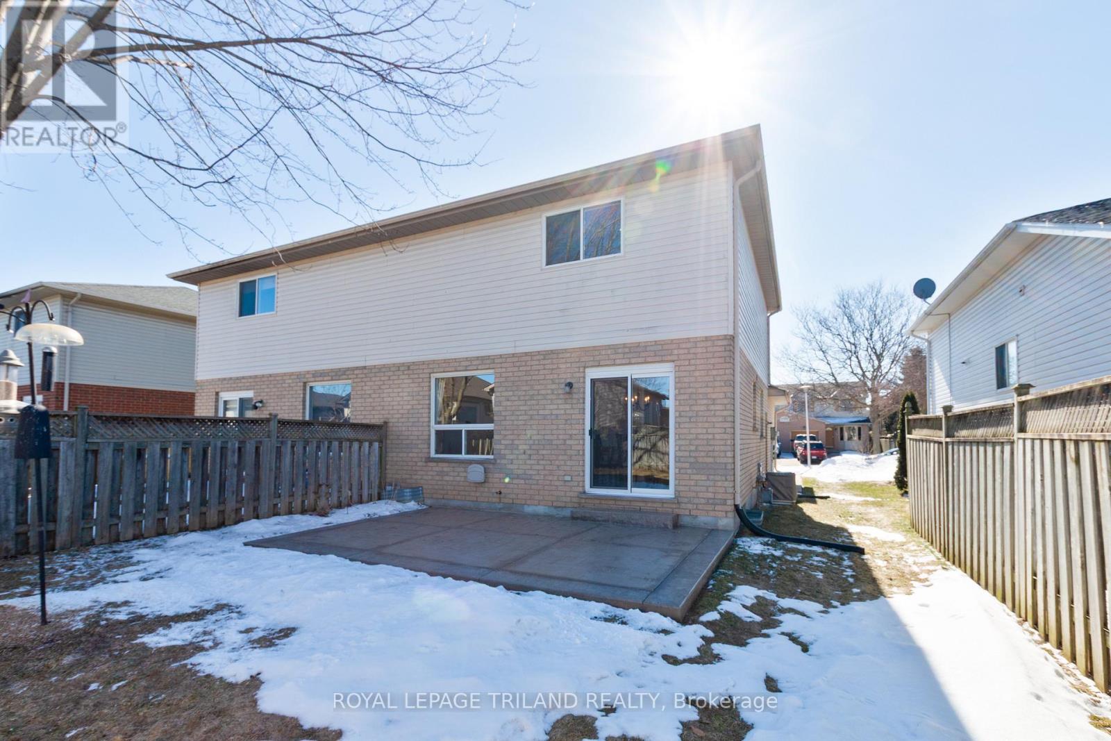 90 Roman Crescent, London East, Ontario  N5V 4W3 - Photo 39 - X12847582