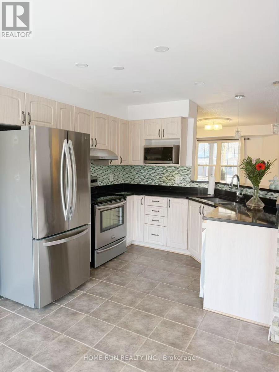 330 Applecross Crescent, Ottawa, Ontario  K2K 0C4 - Photo 13 - X12847564